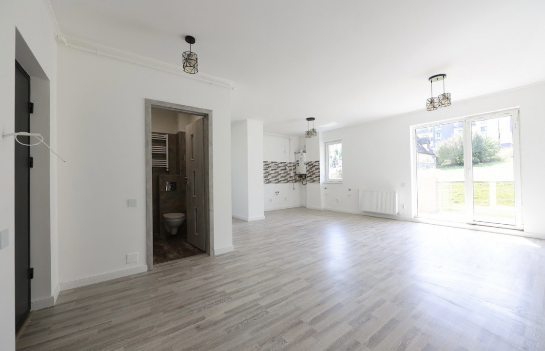 Apartament FINISAT NOU, 3 camere, 67mp, 2 balcoane, zona Teilor 