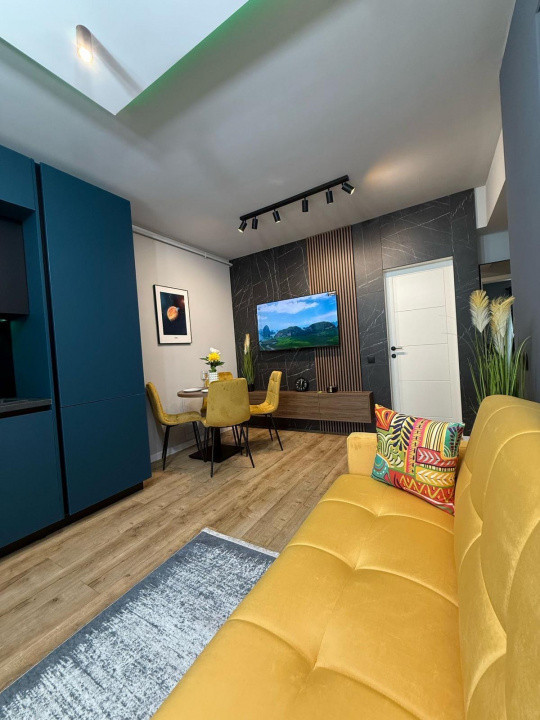 Apartament 3 camere, mobilat LUX, zona Terra 