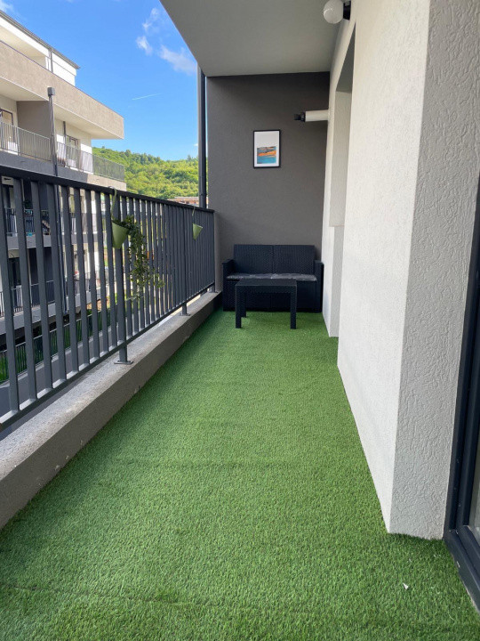 Apartament 3 camere, mobilat LUX, zona Terra 