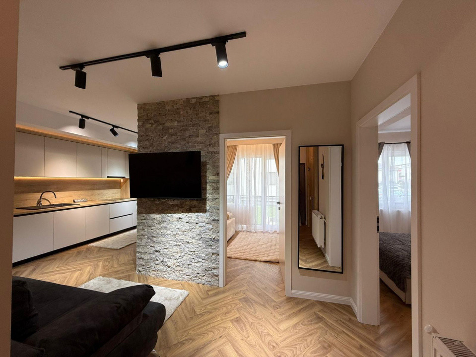 Apartament 3 camere, LUX, grădină, zona Urusagului