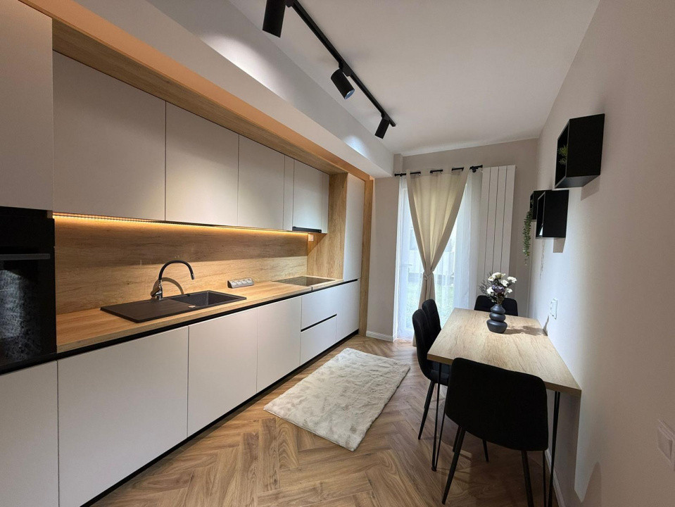Apartament 3 camere, LUX, grădină, zona Urusagului