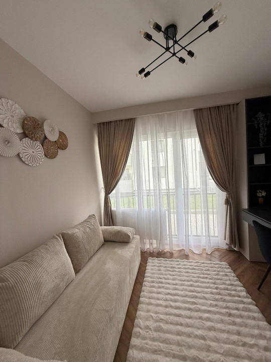 Apartament 3 camere, LUX, grădină, zona Urusagului