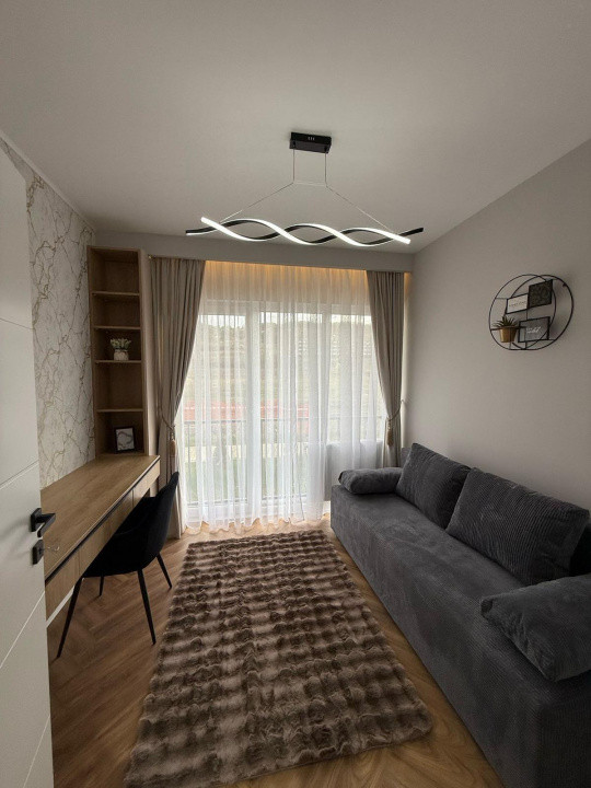 Apartament 3 camere, LUX, grădină, zona Urusagului 