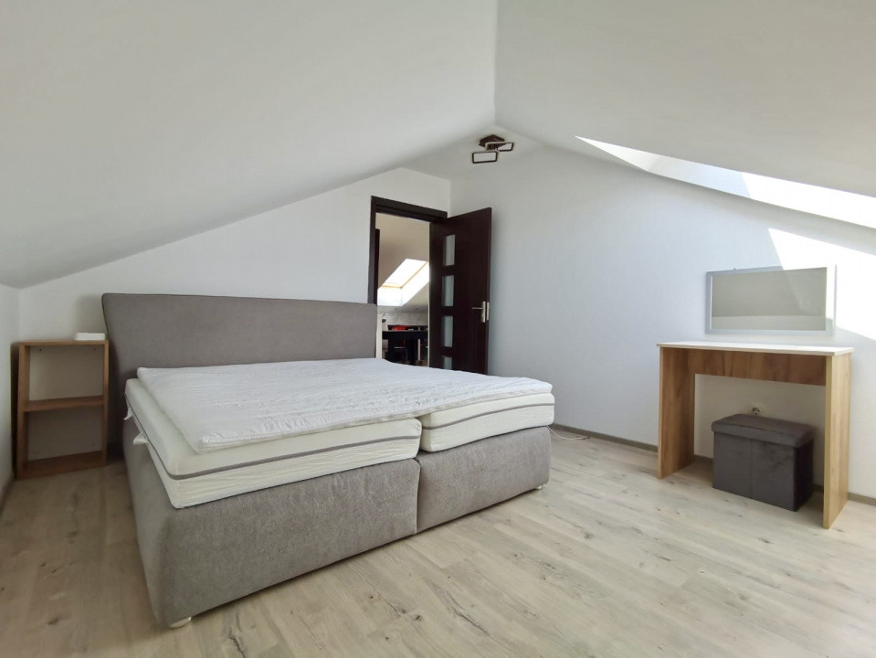 Apartament 3 camere, mobilat nou, zona Florilor 
