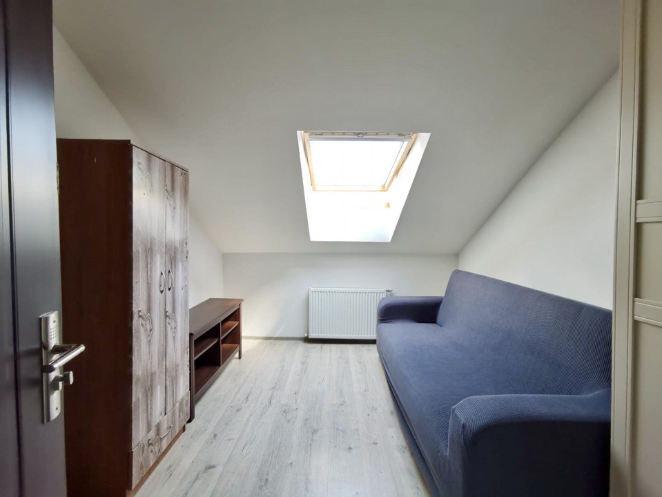 Apartament 3 camere, mobilat nou, zona Florilor 