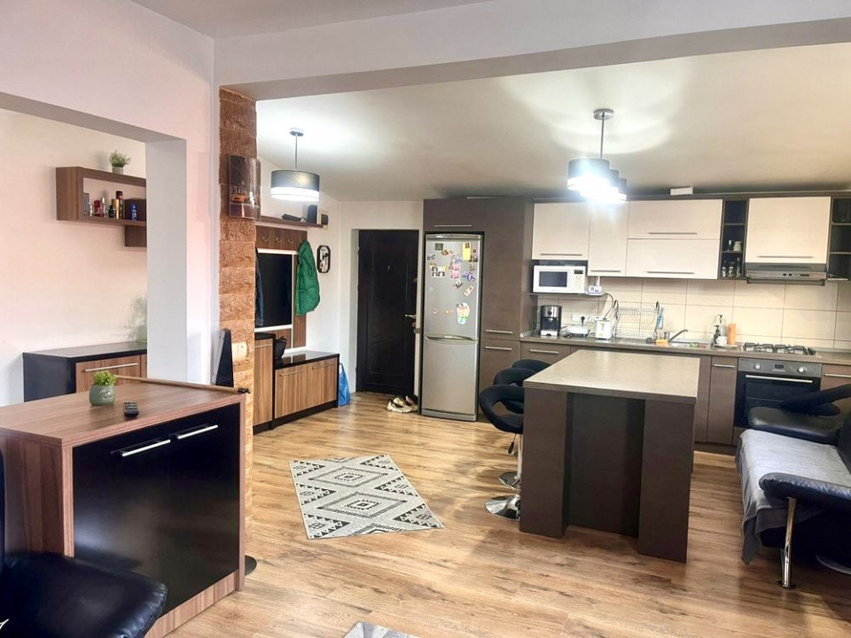 Apartament 3 camere, mobilat, zona Eroilor 