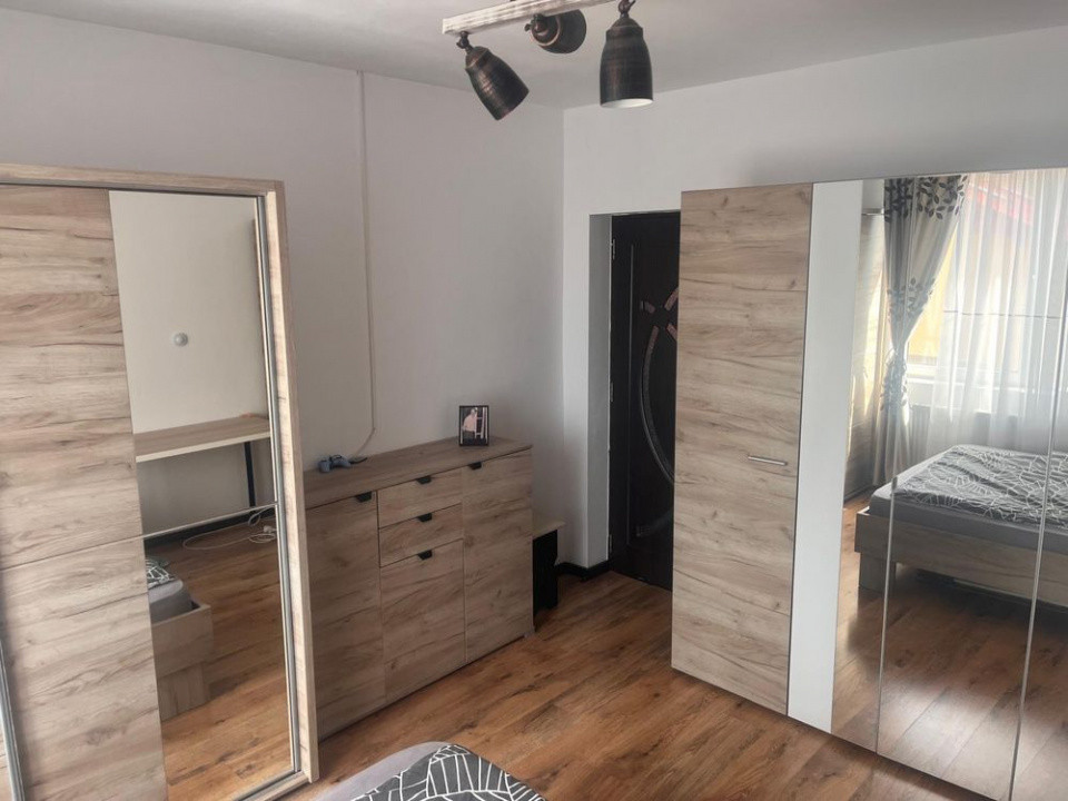 Apartament 3 camere, mobilat, zona Eroilor 
