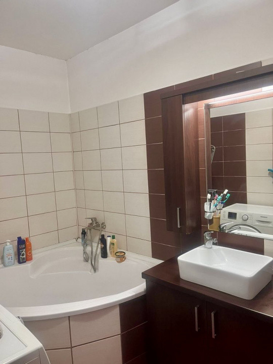 Apartament 3 camere, mobilat, zona Eroilor 