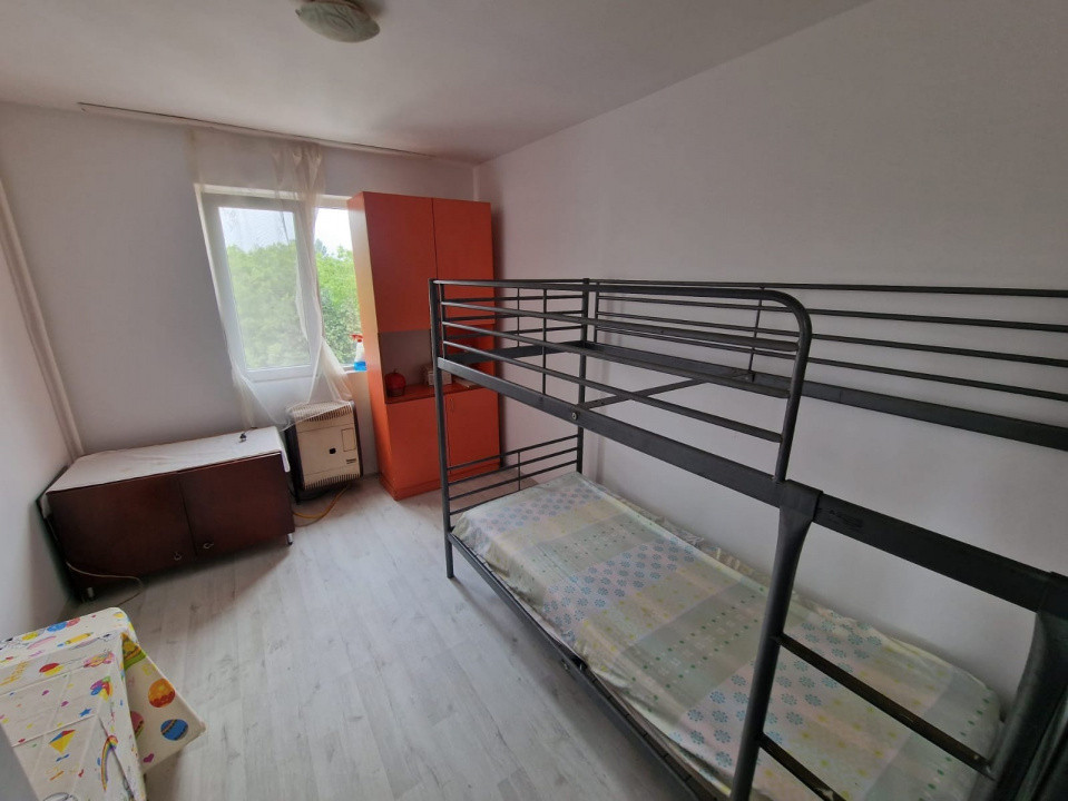 Garsonieră de închiriat, zona Dâmbul Rotund 