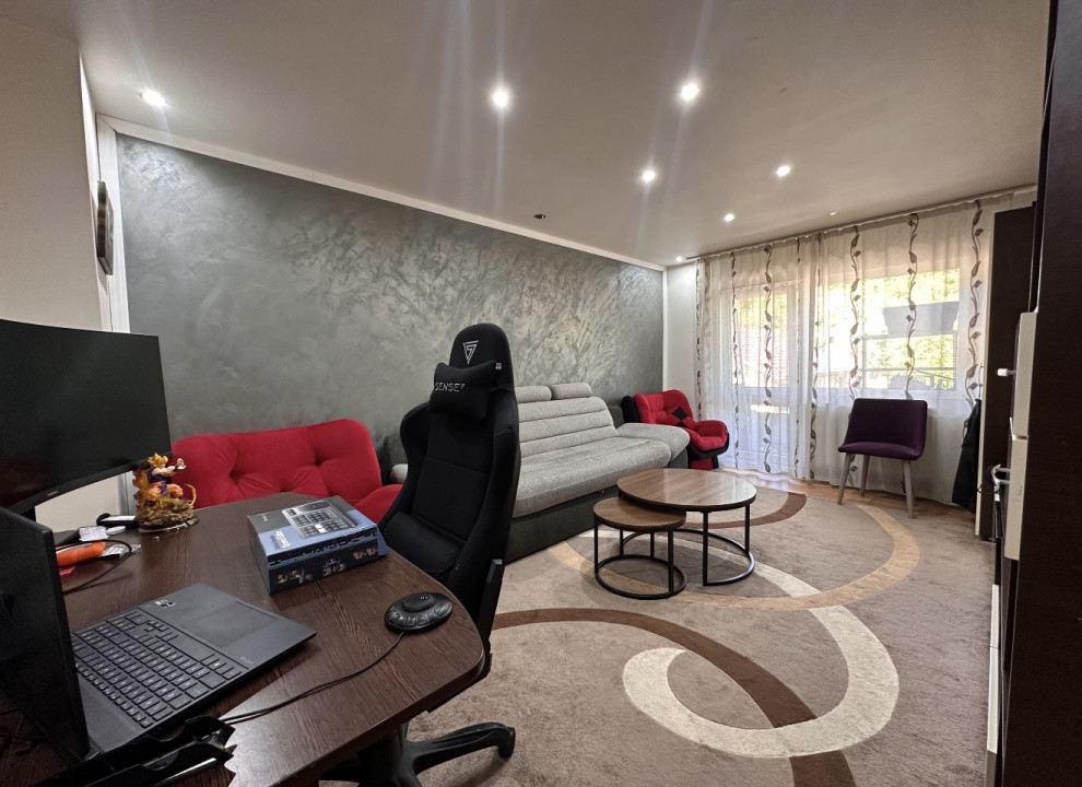 Apartament spațios 3 camere, zona Baciu 