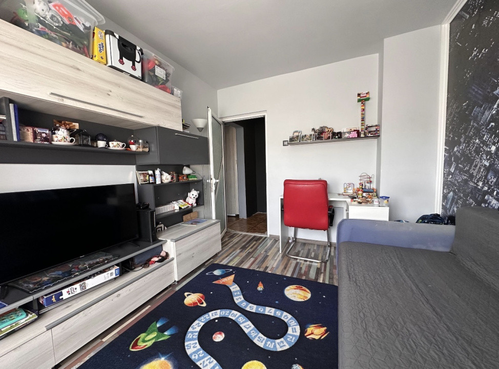 Apartament spațios 3 camere, zona Baciu 