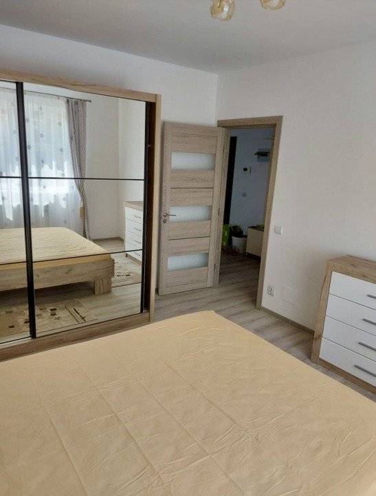 Apartament modern 3 camere, de închiriat, zona Eroilor 