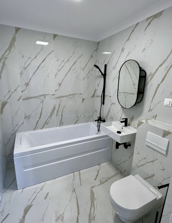 Apartament modern 3 camere, de închiriat, zona Cetății 