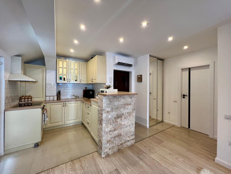 Apartament 2 camere, spațios 65mp, zona Bună Ziua