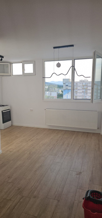 Garsonieră FINISATĂ NOU, zona Manastur 