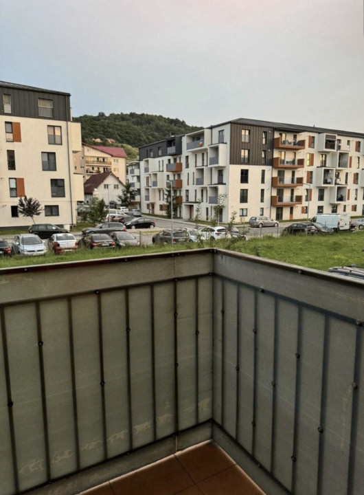 Apartament 1 cameră, decomandat, etaj 1, zona Eroilor 
