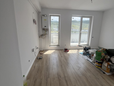 Apartament FINISAT NOU, Bloc nou, zona Urușagului 