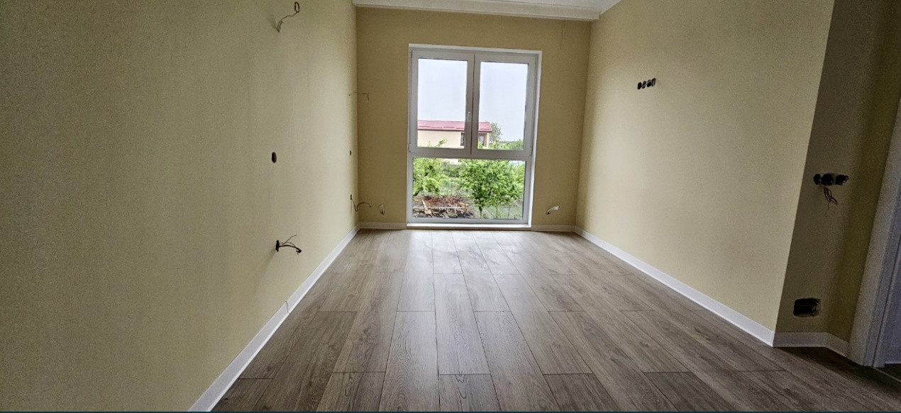 Casa 4 camere FINISATA NOU, terasa, Florești 