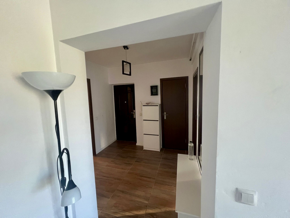 Apartament spațios 3 camere, zona Eroilor 