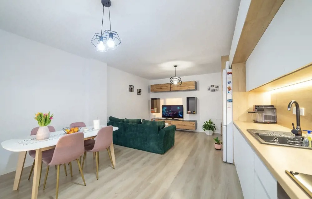 Apartament 2 camere LUX, terasă, de închiriat, view, Subcetate 