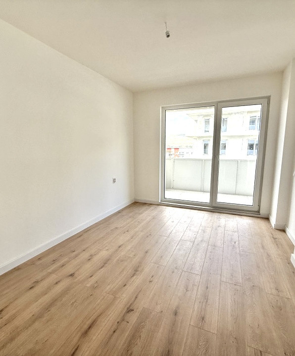 Apartament FINISAT NOU, 2 camere, terasă, zona Eroilor 