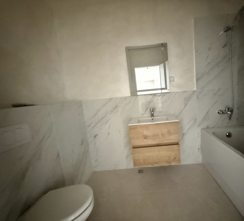 Apartament FINISAT NOU, 2 camere, terasă, zona Eroilor 