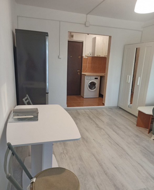 Garsonieră de închiriat, mobilată, utilată, zona Mărăști