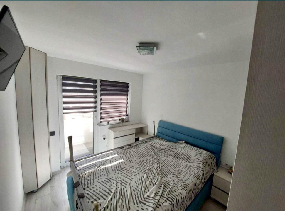 Apartament modern 3 camere, 2 bai, 2 parcari, zona Cetății 