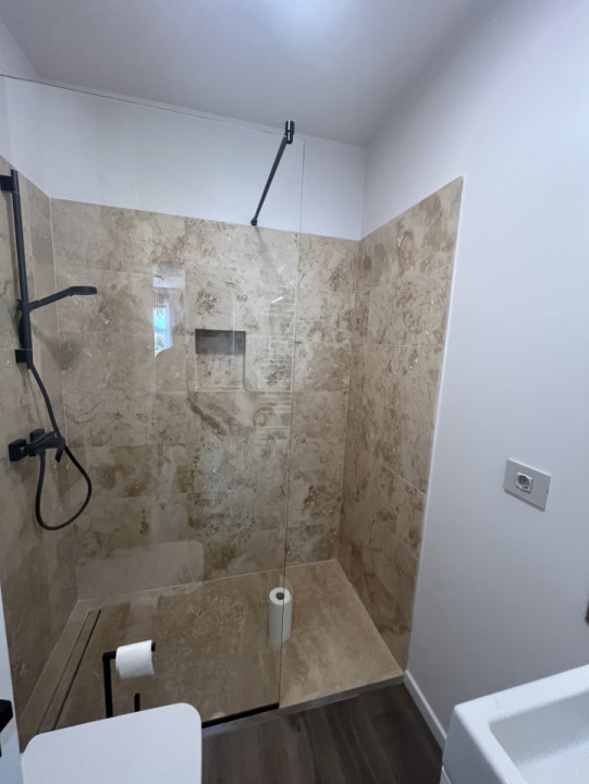Apartament 2 camere, ultrafinisat, bloc nou , zona Semicentrală 