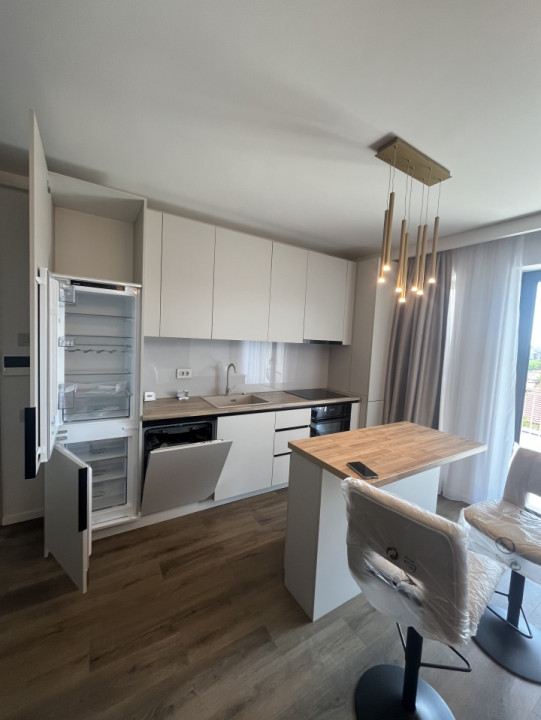 Apartament 2 camere, ultrafinisat, bloc nou , zona Semicentrală 