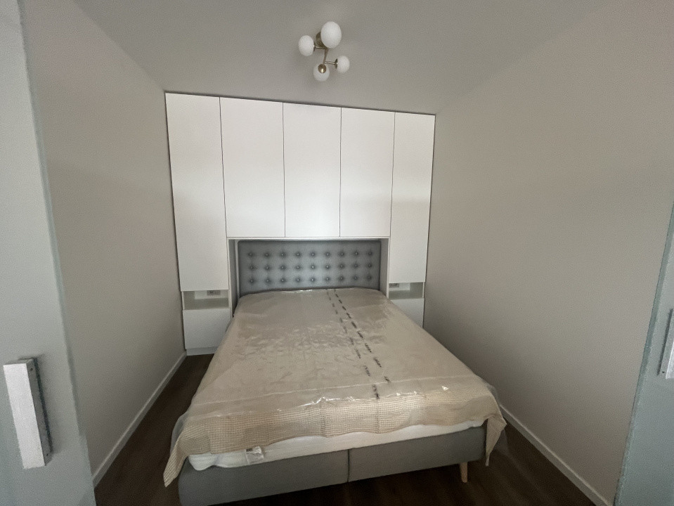 Apartament 2 camere LUX, Bloc Nou, Garaj, zona Semicentrala 