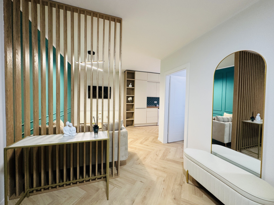 Apartament cu 3 camere l finisaje și mobilier premium | Eroilor 