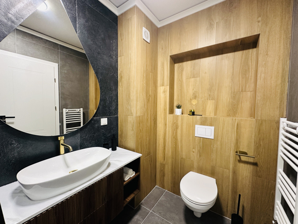 Apartament cu 3 camere l finisaje și mobilier premium | Eroilor 