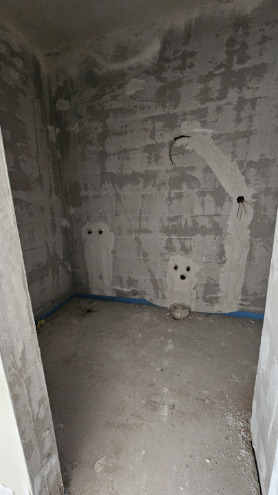 Apartament semifinisat cu 2 camere | Eroilor 