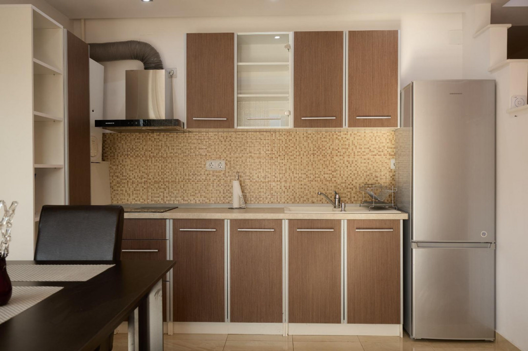 Apartament cu 3 camere | Floresti