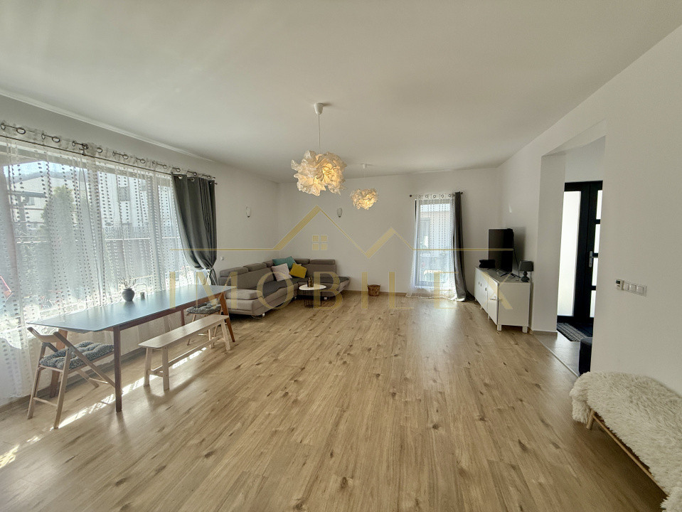Casă tip duplex 4 camere, modern mobilată, zona Vivo