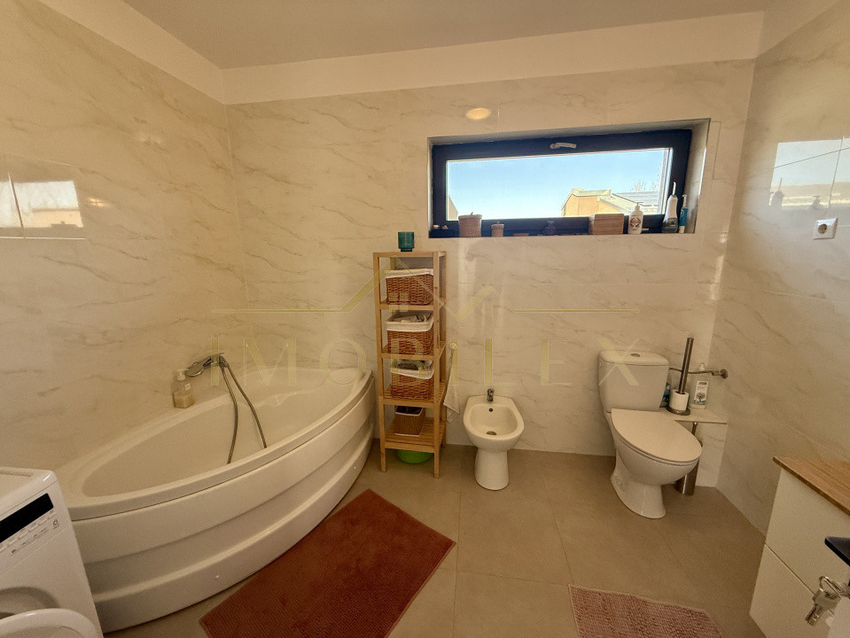 Casă tip duplex 4 camere, modern mobilată, zona Vivo