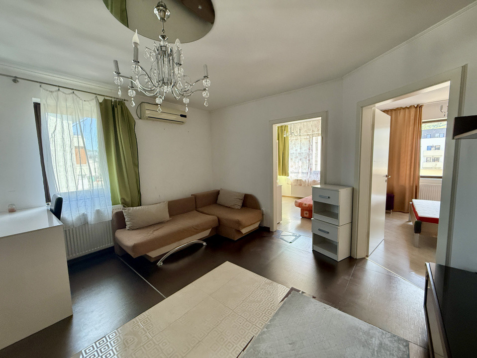 Apartament 3 camere, mobilat, parcare, zona Sesul de Sus 