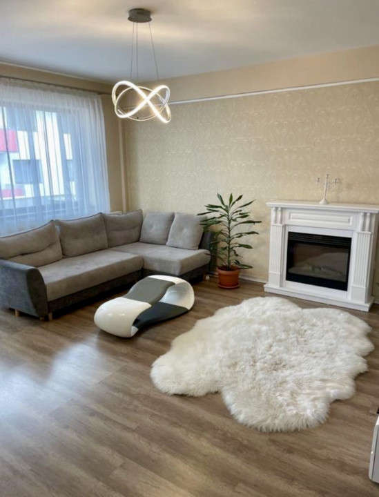 Apartament 3 camere spatios, modern mobilat, zona Subcetate 