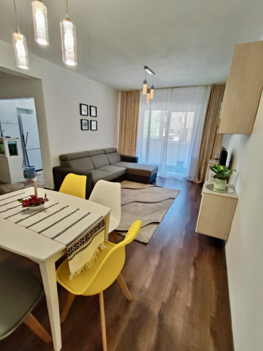 Apartament spațios 2 camere, 52 mp, mobilat modern, zona Florilor
