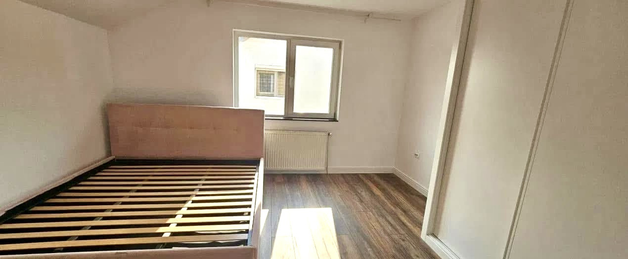 Casa tip duplex 4 camere, zona Tautiului/Parc Poligon