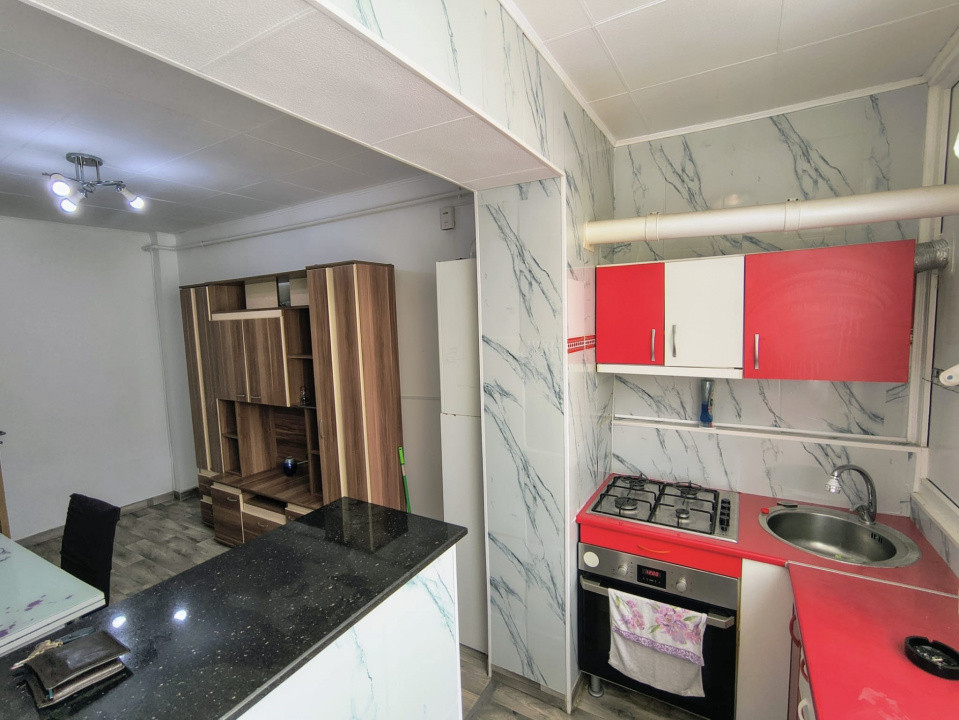 Apartament 3 camere, mobilat, utilat, zona Porii