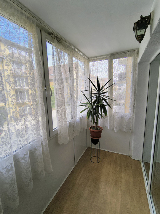 Apartament 3 camere, mobilat, utilat, zona Porii