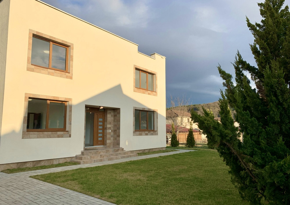 Casa individuală, 5 camere, 151mp, teren 430mp, mobilată modern, Gilau