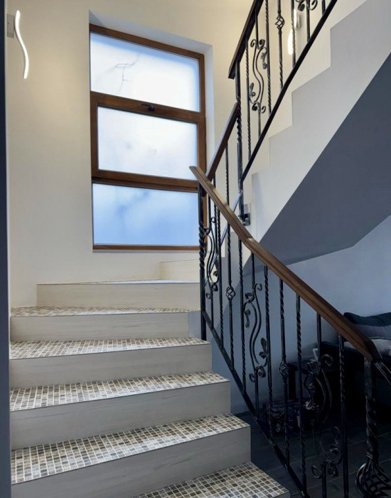 Casa individuală, 5 camere, 151mp, teren 430mp, mobilată modern, Gilau