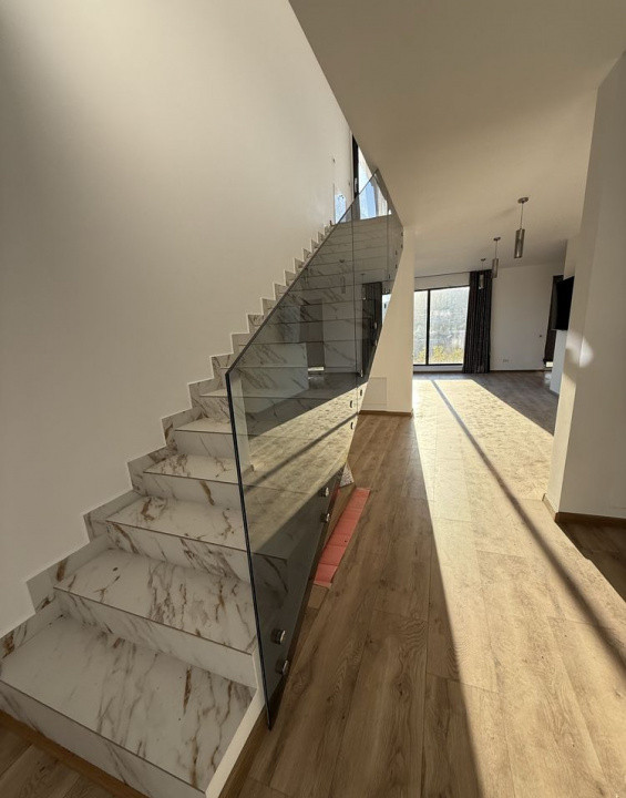 Casă individuală 4 camere FINISATĂ NOU, 170 mp, teren 350mp, Iris