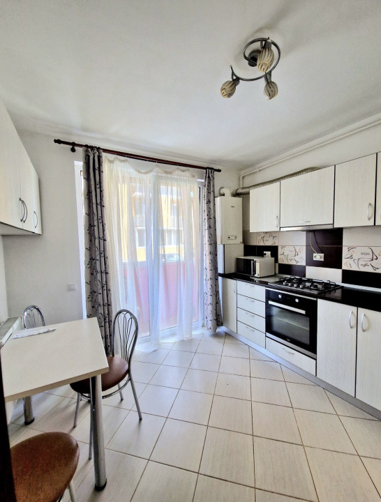 Apartament 2 camere decomandate, mobilat, parcare, zona Porii