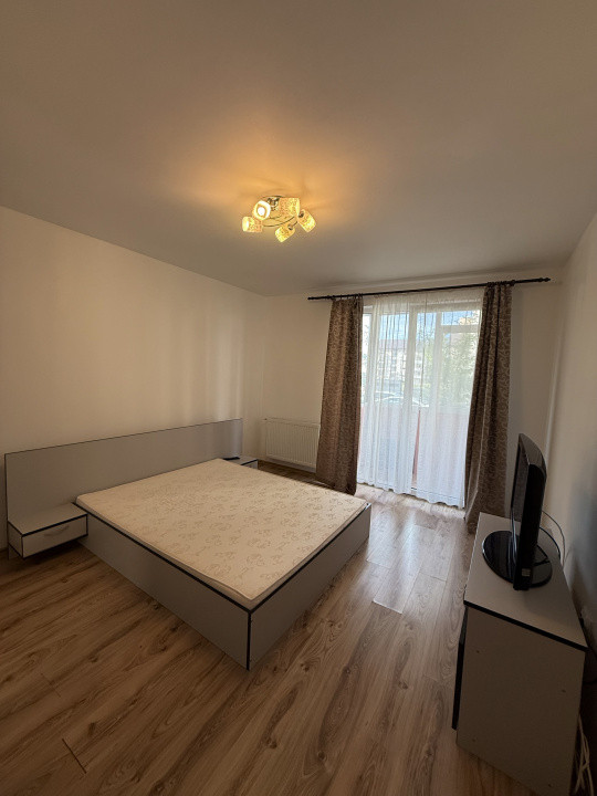 Apartament 2 camere decomandate, mobilat, parcare, zona Porii