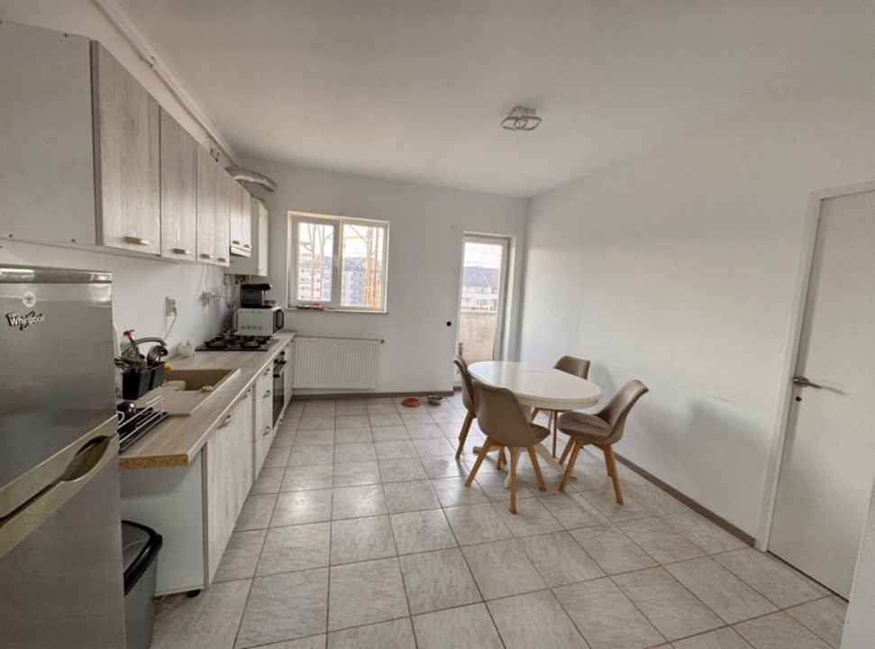Apartament 2 camere decomandate, mobilat, parcare, zona Porii