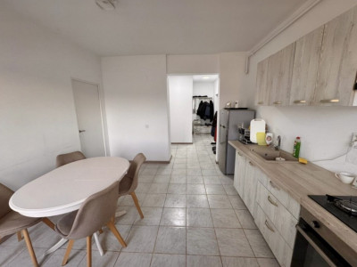Apartament 2 camere decomandate, mobilat, parcare, zona Porii